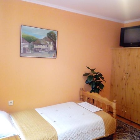 Hotel 24 Jul Плевля Стая снимка