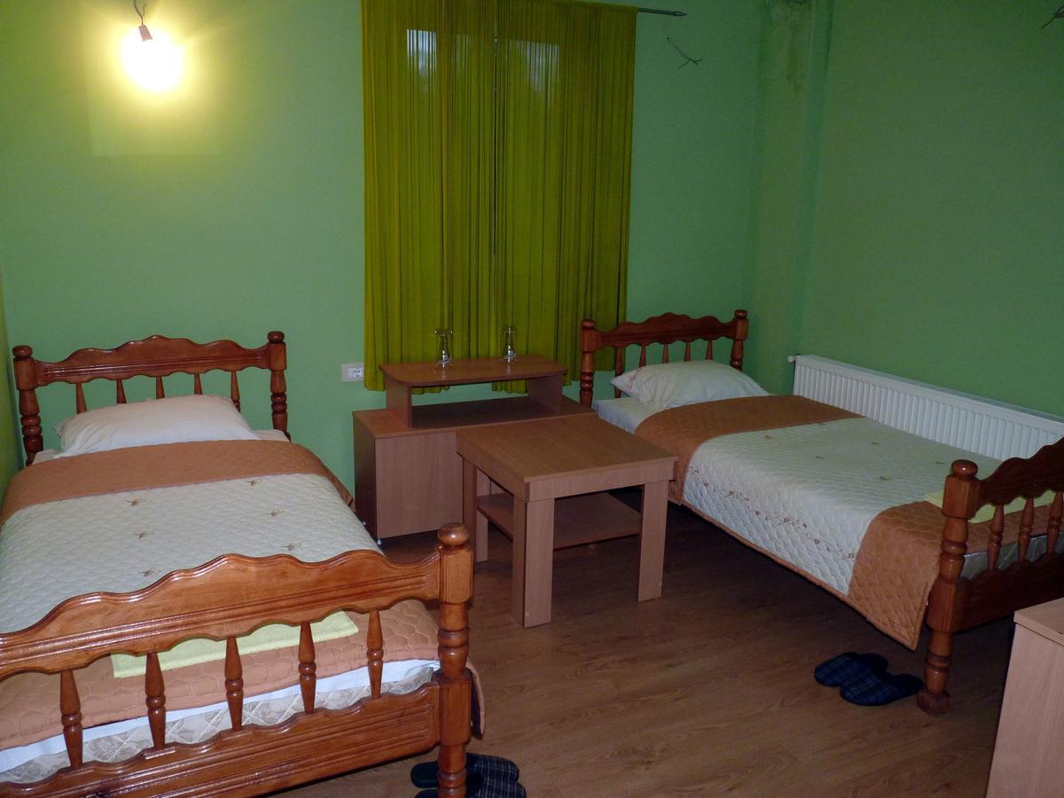 Hotel 24 Jul Плевля Екстериор снимка